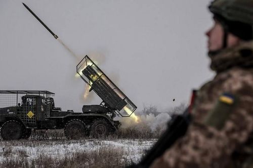 Ukraine chặn Nga tiến quân ở Myrnohrad, Moscow nêu kết quả tác chiến nửa tháng 2