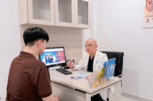 Cảnh báo rủi ro từ dịch vụ 'thuê người yêu' qua mạng dịp Tết