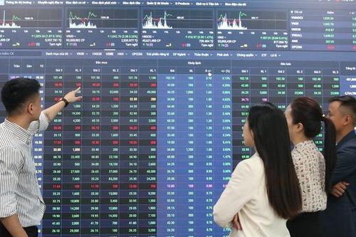 Khối chứng khoán rục rịch mùa ĐHĐCĐ, nhiều công ty công bố tham vọng lãi tăng mạnh