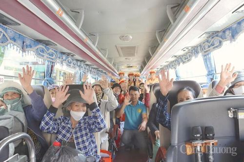 Đà Nẵng: Những chuyến xe 'chở Tết về nhà'