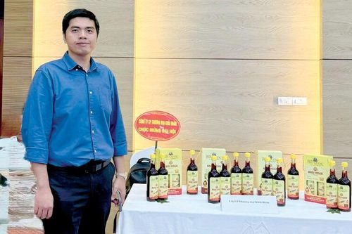 Người trẻ giữ nghề, thổi lửa mùa xuân