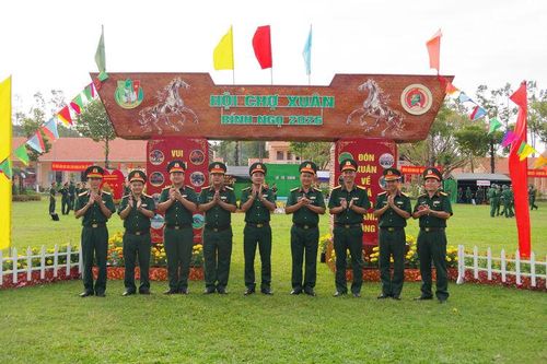 Trung đoàn 20 khai mạc Hội chợ Xuân Bính Ngọ 2026