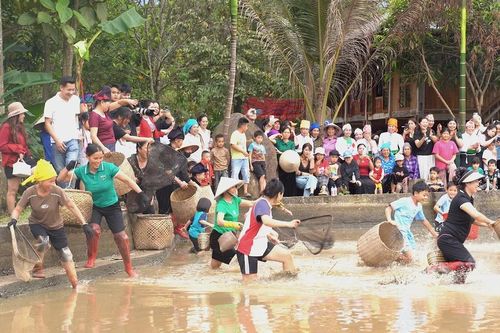 Văn hóa Mường giữa lòng Mường Lò
