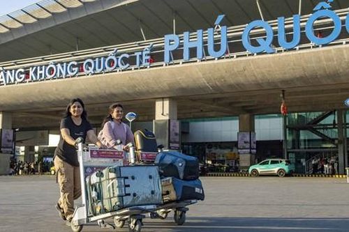 Cảng hàng không quốc tế Phú Quốc lập kỷ lục đón 50 chuyến bay quốc tế một ngày