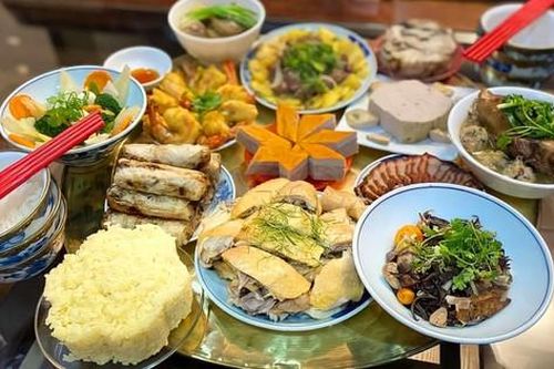 Lưu ý gì để ăn Tết ngon nhưng không 'phá dáng'?