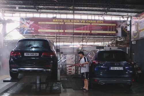 Thị trường dịch vụ sôi động những ngày cận Tết