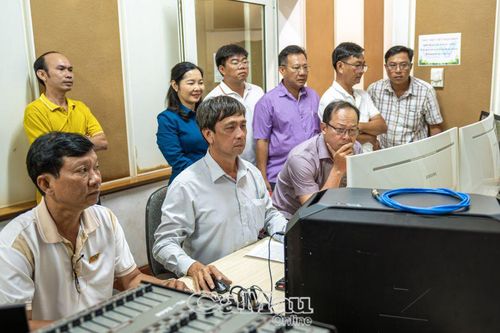 Giữ nhịp thông tin mùa xuân