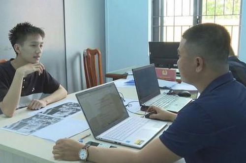Thanh niên nghiện game xông vào nhà dùng dao khống chế cụ bà cướp tài sản