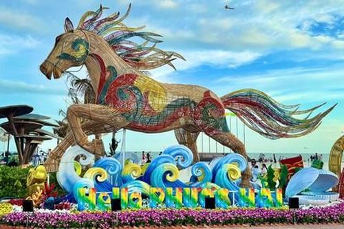 Đa dạng hình tượng linh vật ngựa tại các địa phương thuộc TPHCM