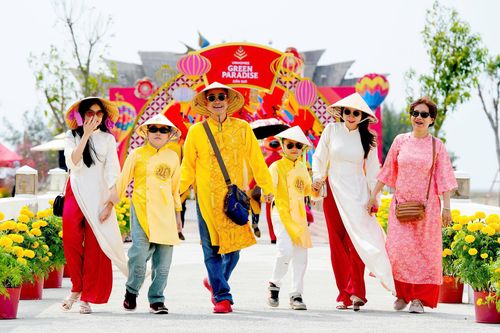 Những điểm chơi Tết mới tinh ở TP.HCM khiến khách 'đứng ngồi không yên'