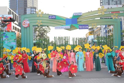 Đường sách Tết Bính Ngọ 2026 mở cửa, hơn 80 hoạt động trải dài khắp TP.HCM