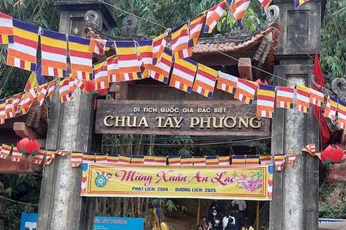 Chùa Tây Phương sẵn sàng đón du khách đến vãn cảnh, lễ phật dịp Tết Bính Ngọ 2026