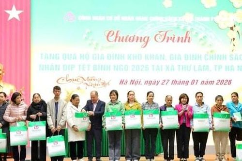 Thư Lâm chăm lo Tết cho người dân