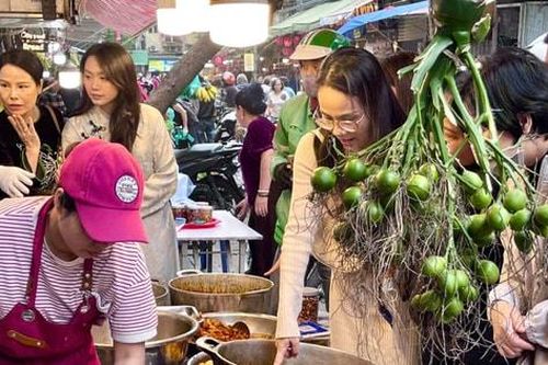 Sắm Tết thời 4.0: Khi công nghệ lên ngôi