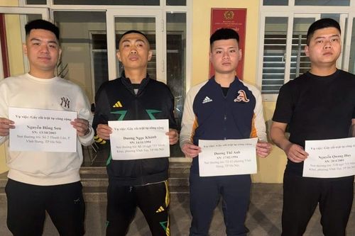 Tạm giũ hình sự 3 đối tượng trong vụ gây rối tại quán 'Nhỏ'