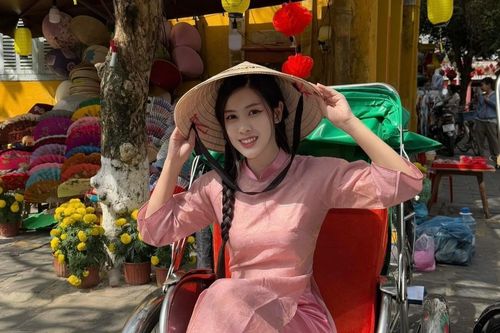 Hotgirl Thái Lan lưu luyến Việt Nam