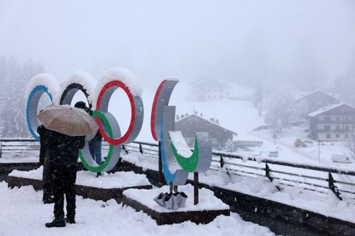 Olympic Mùa đông 2026 'cháy hàng' bao cao su