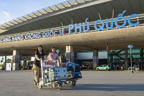 Sân bay Phú Quốc đón lượng chuyến bay kỷ lục