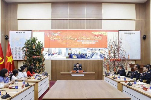 Vùng 3 Hải quân tổ chức điểm cầu trực tuyến chúc Tết các trạm ra đa và tàu trực trên biển