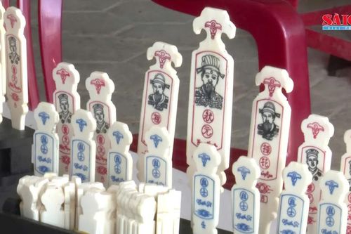 Người giữ hồn xăm hường giữa lòng Cố đô