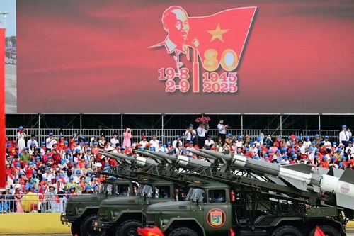 'Làn sóng đỏ' từ A50 đến A80
