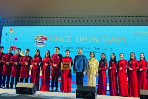Thanh niên Việt Nam tham gia chuỗi hoạt động giao lưu văn hóa tại Thái Lan