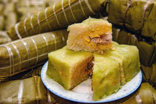 Ăn nhiều đồ nếp dịp Tết dễ gây đầy bụng, khó tiêu