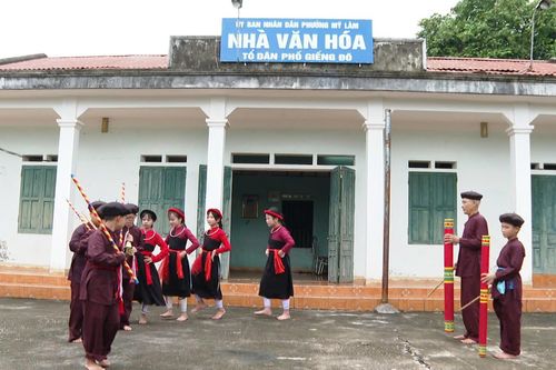 Giữ hồn Sình ca giữa sắc xuân miền sơn cước