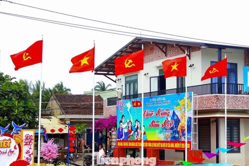 Sắc cờ đỏ thắm trên xã đảo Tam Hải trước thềm năm mới