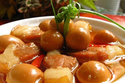 3 nguyên tắc khi ăn thịt kho tàu và nấu đông