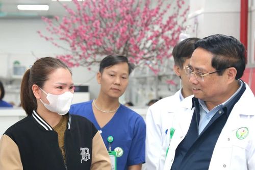 Hàng trăm y bác sỹ trực Tết sẵn sàng tiếp nhận bệnh nhân trong mọi tình huống