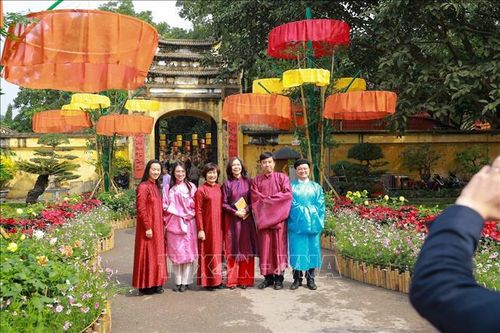 Tết Bính Ngọ: Xem gì, chơi gì tại Thủ đô