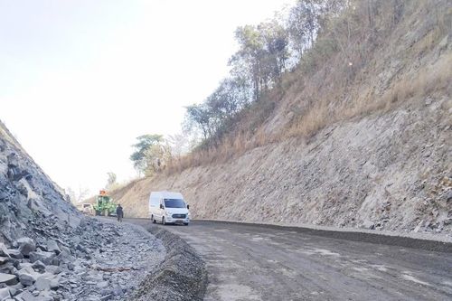Đèo Đại Ninh trên quốc lộ 28B thông suốt sau hai ngày liên tục ùn tắc