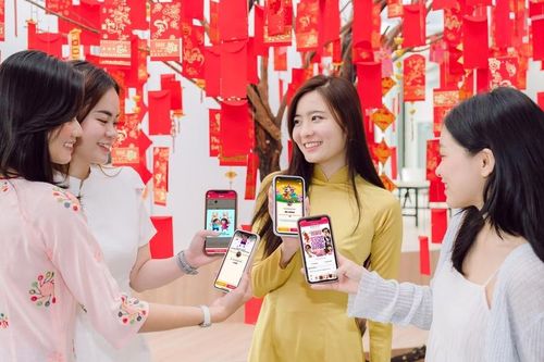 Gen Z đón Tết 2026: Lì xì online, chúc nhau qua livestream