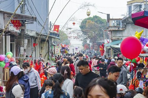 Chợ quê những ngày chạm ngõ mùa xuân