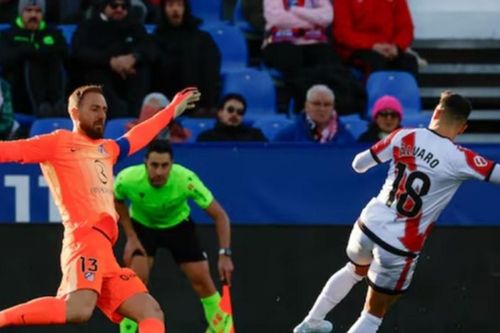 Atletico Madrid và nghịch lý Simeone: Từ đỉnh cao hạ gục Barca đến vực thẳm trước Rayo Vallecano