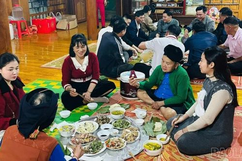 Người Tày Lâm Thượng ăn Tết sớm