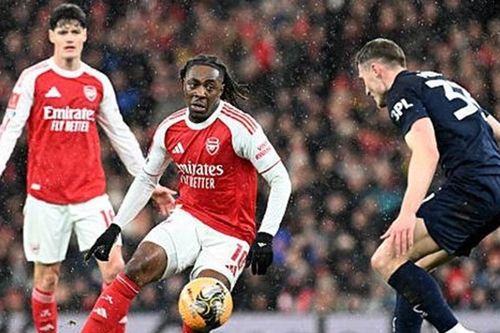 Arsenal thắng Wigan 4-0: Màn trình diễn điểm 10 của nhạc trưởng Eberechi Eze