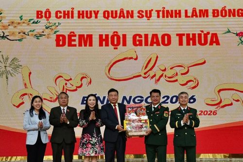 Phó Bí thư Tỉnh ủy Lâm Đồng Bùi Thắng thăm, chúc Tết Bộ CHQS tỉnh