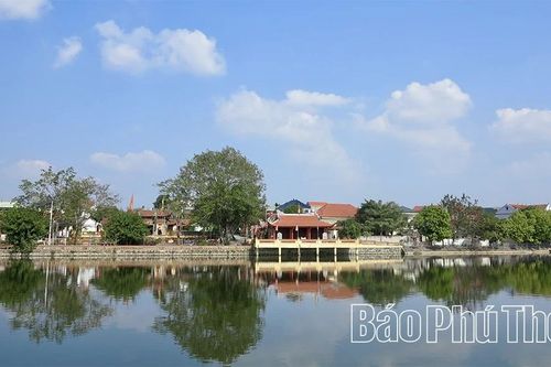 Đất làng Phùng Nguyên
