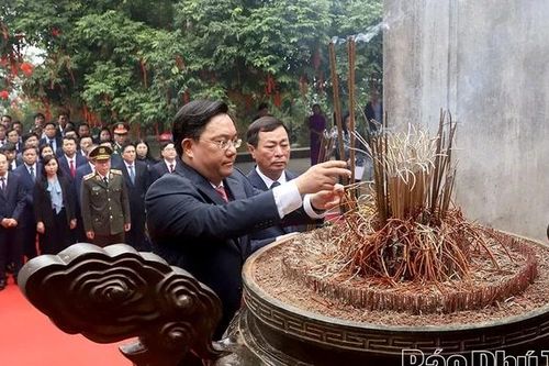 Dâng hương tưởng niệm, tri ân công đức các Vua Hùng trước thềm năm mới Bính Ngọ 2026