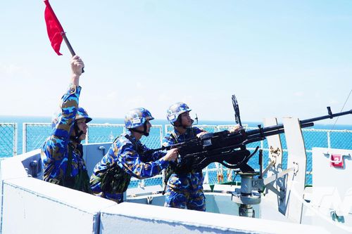 Mùa Xuân nơi đầu sóng