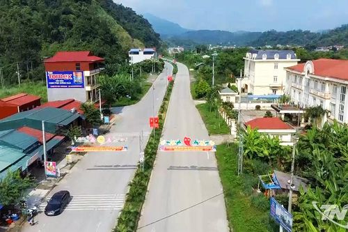 Xuân mới trên vùng cao Chợ Rã