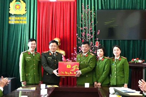Lãnh đạo Công an TP. Huế kiểm tra công tác đảm bảo an ninh trước Giao thừa