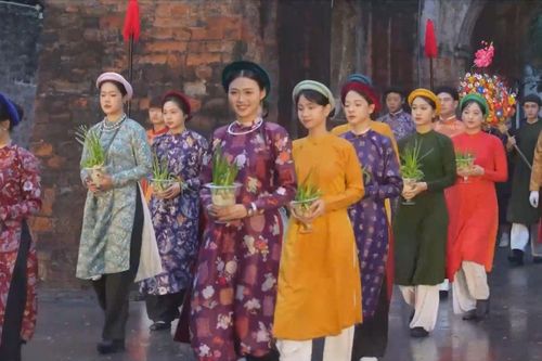 'Tết Việt - Tết Phố': Sức sống bền bỉ của di sản