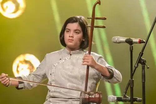 Gặp gỡ 'thần đồng âm nhạc' đam mê y khoa