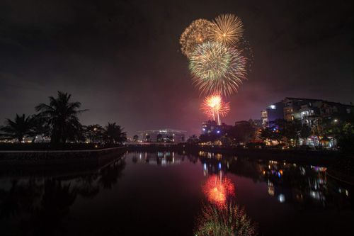 Việt Nam đón giao thừa, chào năm mới Bính Ngọ 2026