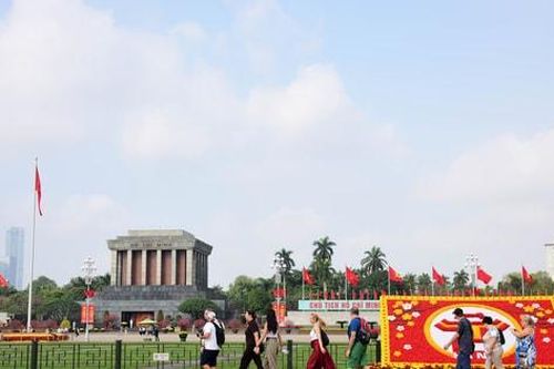 Ngắm Hà Nội bình yên ngày 29 Tết!