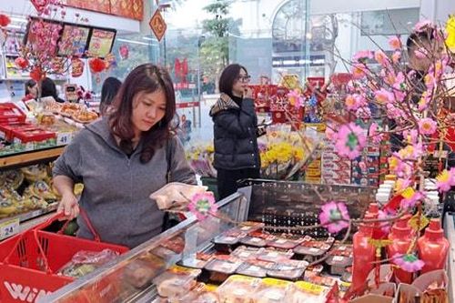 Qua đỉnh mua sắm, giá hàng hóa mùng 1 Tết dự kiến giữ ổn định