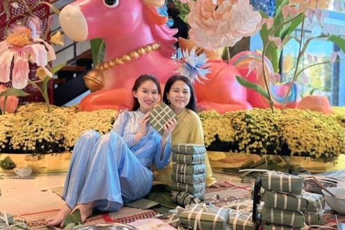 Ảnh Tết gây choáng bên trong biệt phủ của rich kid Ngọc Thanh Tâm